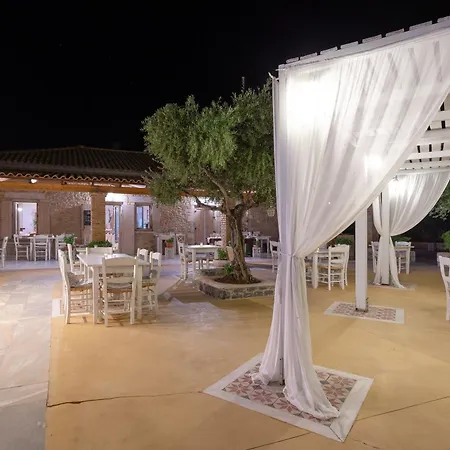 Maniatiko Village Apartman *