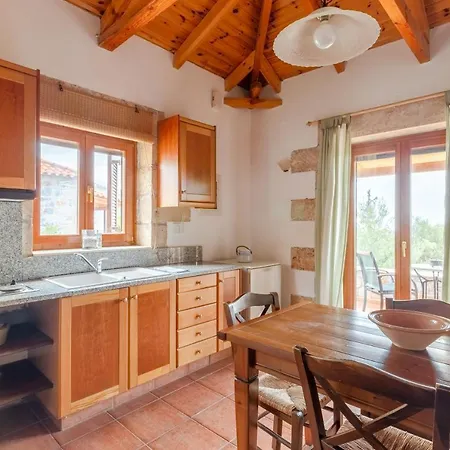 Apartman Maniatiko Village *