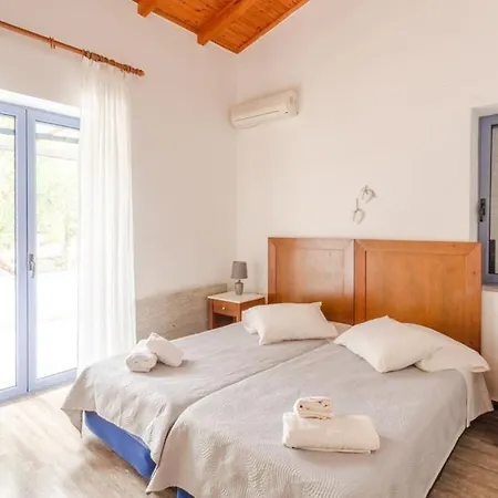 Maniatiko Village Апартаменты Ступа