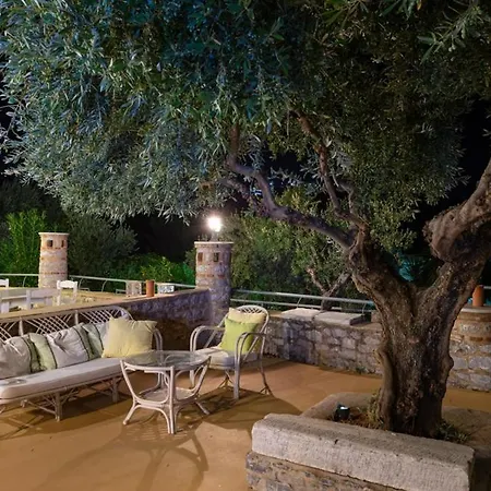 Maniatiko Village Apartman