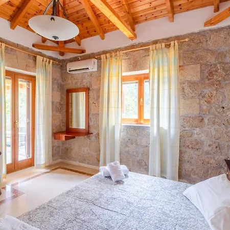 Maniatiko Village Апартаменты