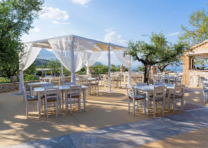 아파트 Maniatiko Village