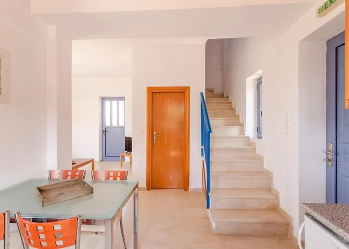 아파트 Maniatiko Village *