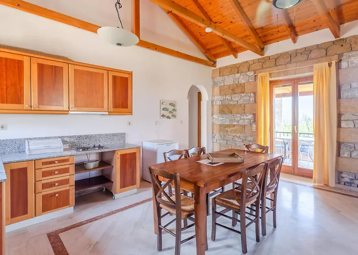 Maniatiko Village Apartment