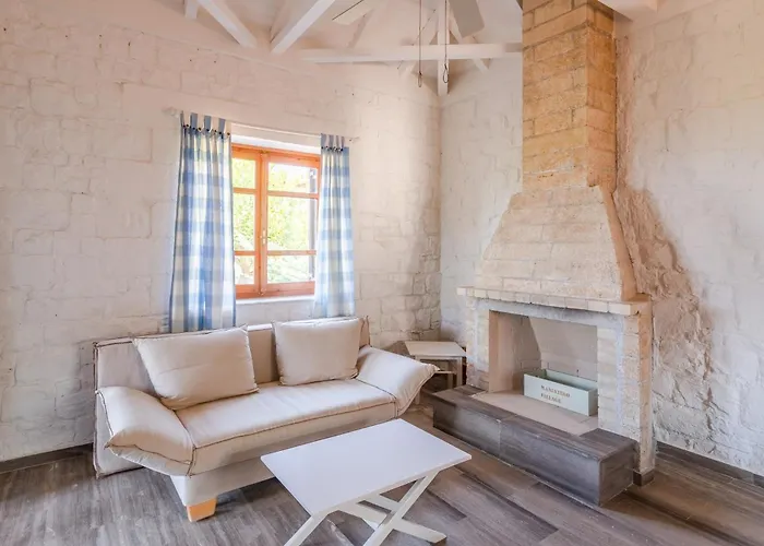 Apartment Maniatiko Village