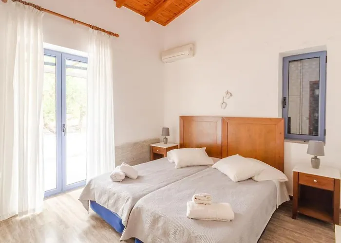 Maniatiko Village Apartment Stoúpa