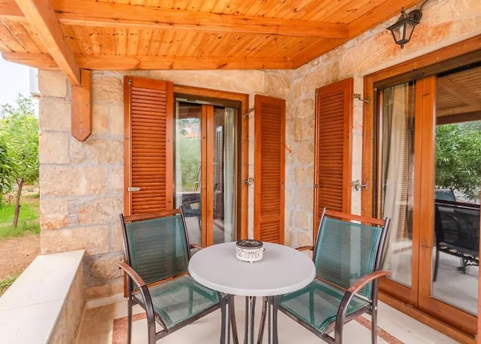 Apartment Maniatiko Village Stoúpa