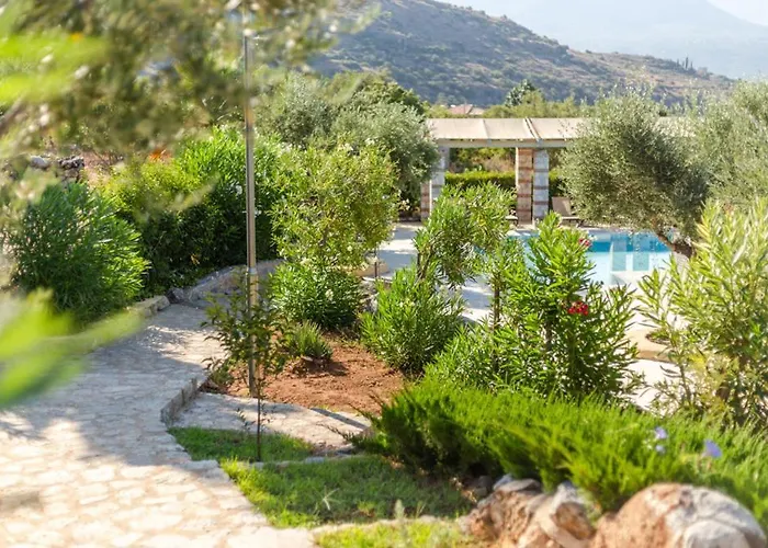 Lägenhet Maniatiko Village *