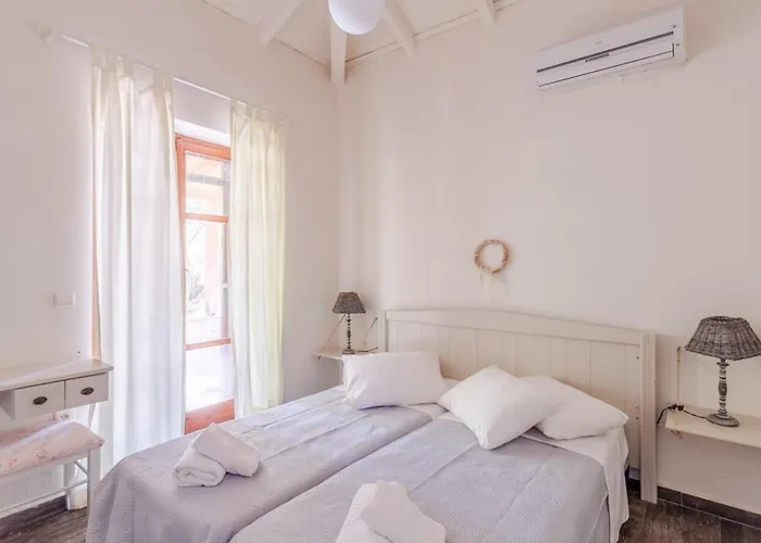 Maniatiko Village * Stoúpa